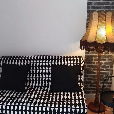 Central 2 Bedroom Cosy アパート