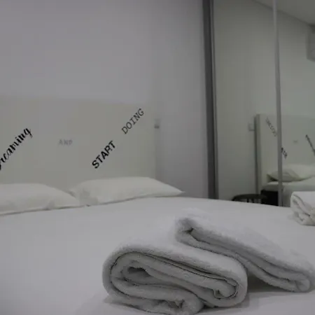 Central 2 Bedroom Cosy